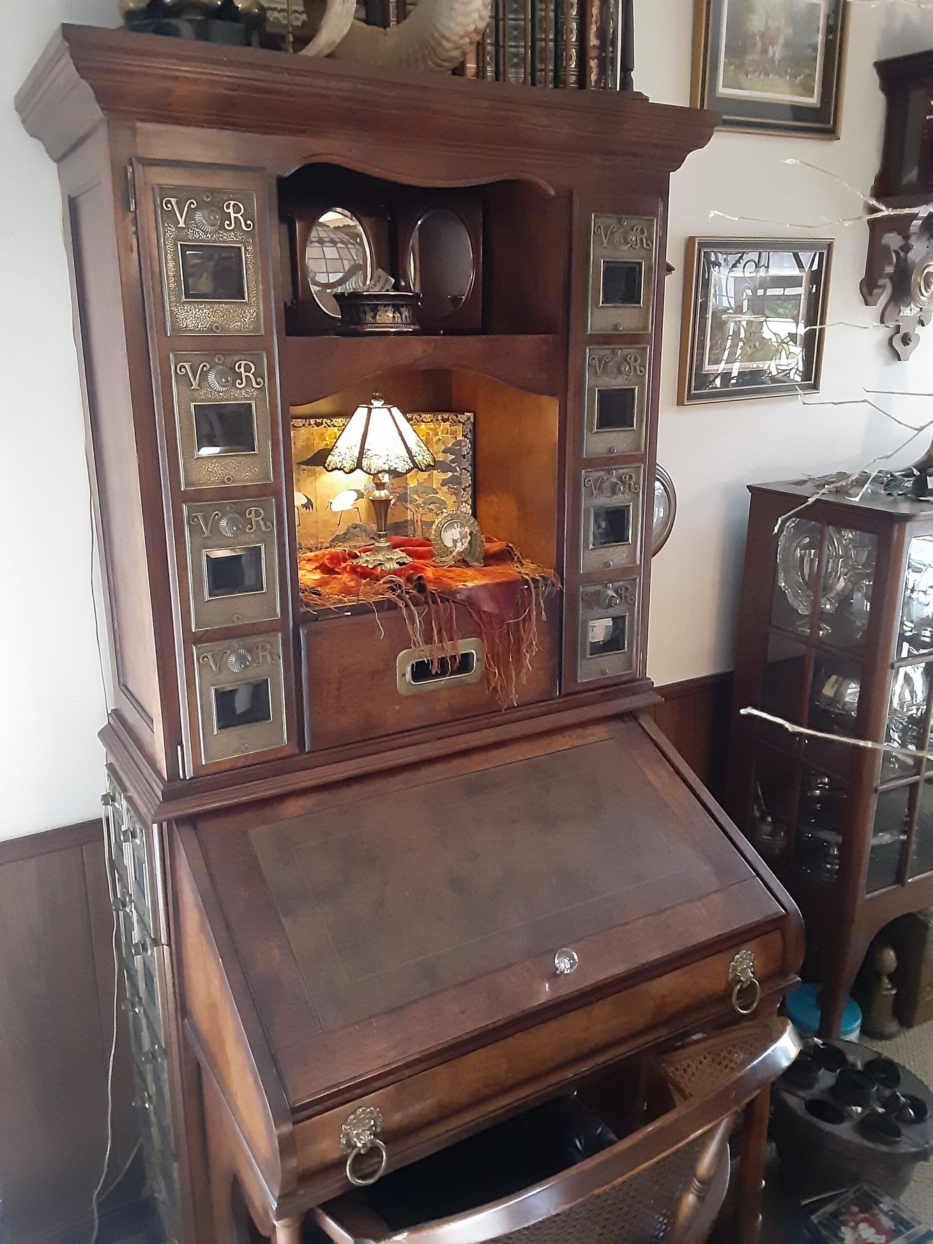 epic estate sales in hutchinson ks